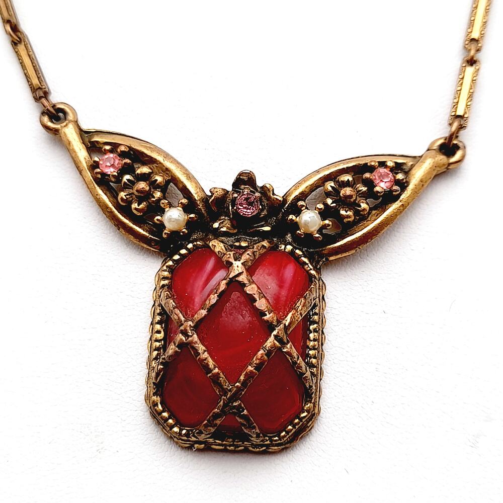 Vintage Red Lucite Plastic Cabochon Pendant Necklace Gold Tone Floral